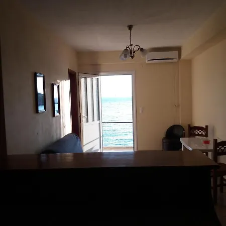 Estia Lykokas Simos2 * Himara